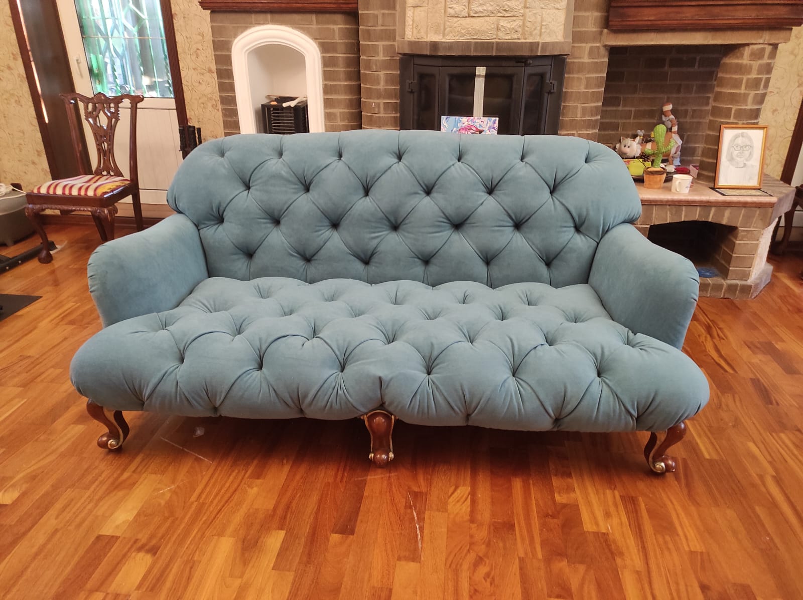 Обивка дивана. Александров